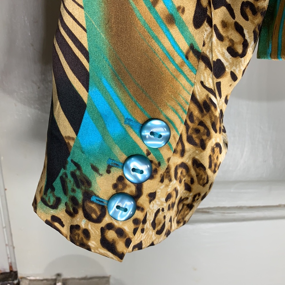 Russell Kemp Silk Jacket - Picture 5 of 7